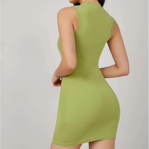 Dress - Picture 2 of 3